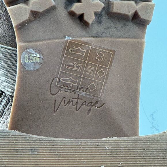 Crown Vintage Asisa Suede Leather Ankle Boots Size 8.5 Tan - Picture 7 of 8